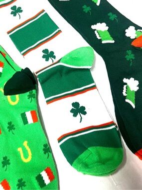 Green Shamrock Crew Socks - Festive Irish St. Patrick's Design